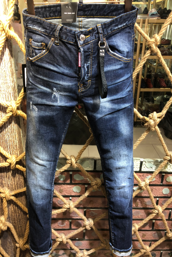 各品牌款式牛仔褲