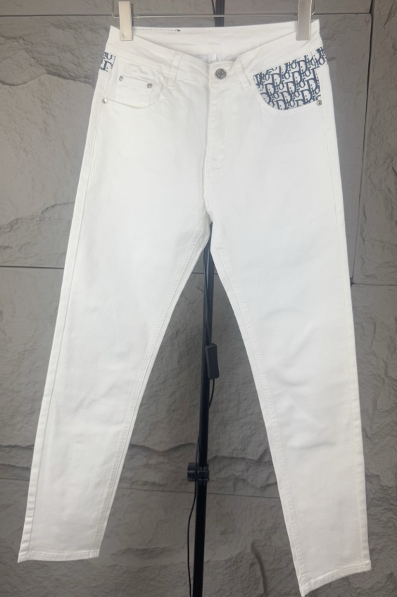 各品牌款式牛仔褲