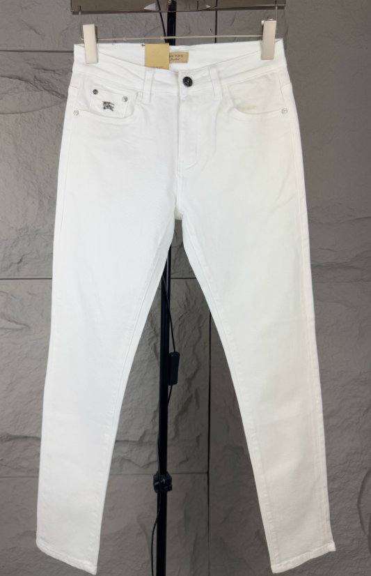 各品牌款式牛仔褲