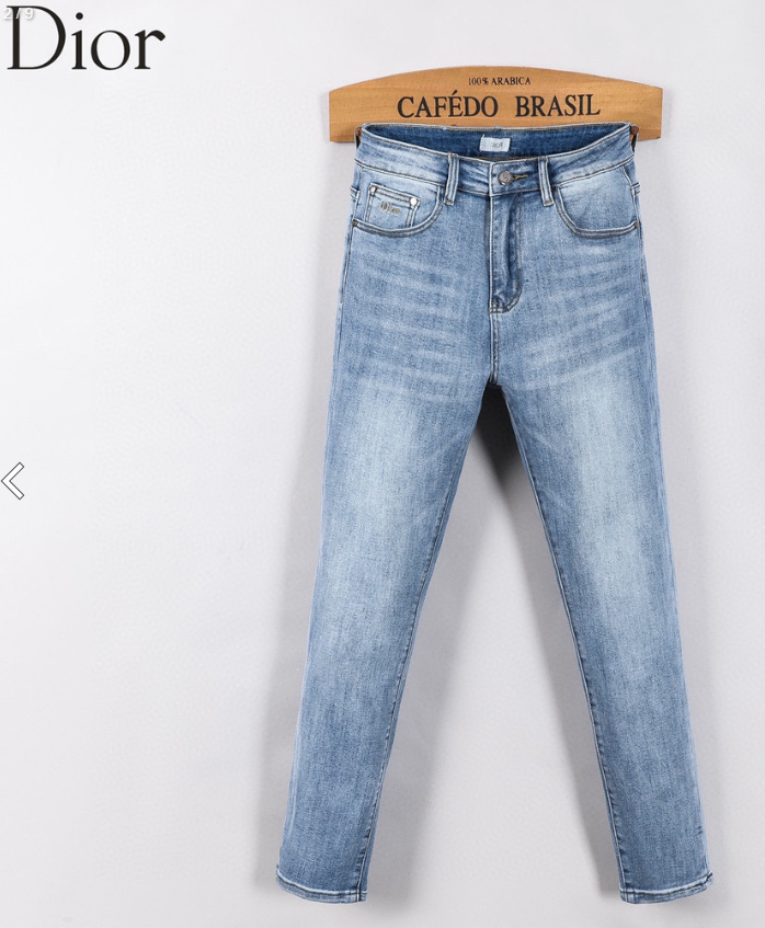 各品牌款式牛仔褲