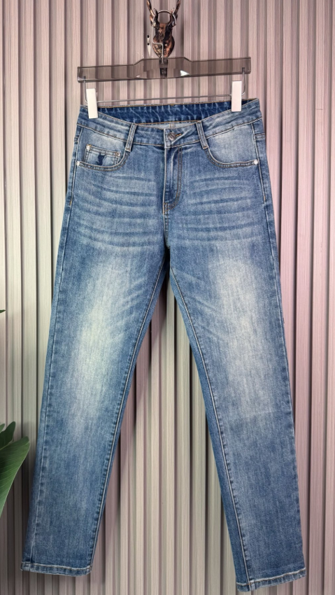 各品牌款式牛仔褲